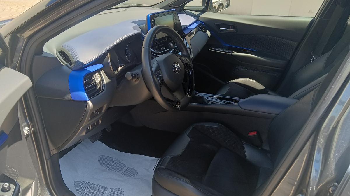 Toyota C-HR 2.0 Hybrid E-CVT 195CV Style